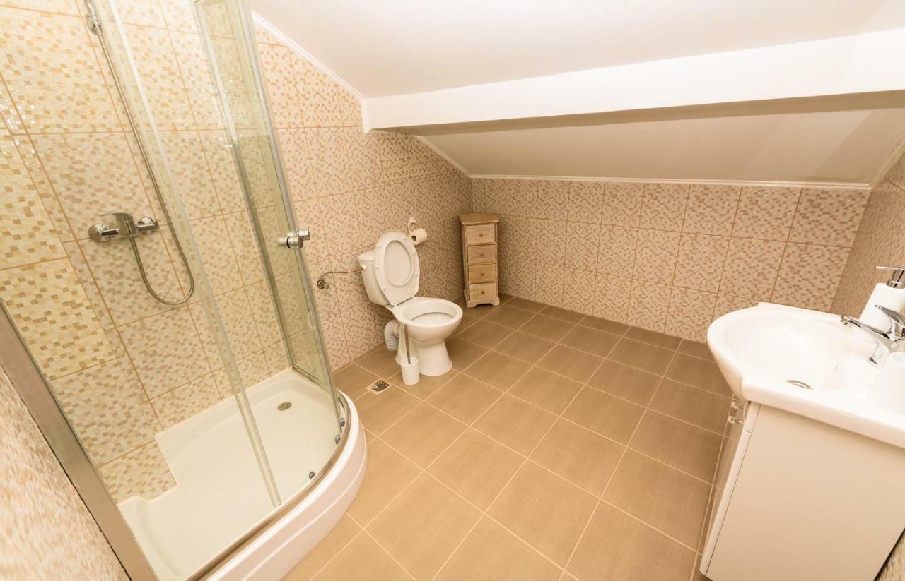 Casa Sky Apartment Orsova Bagian luar foto