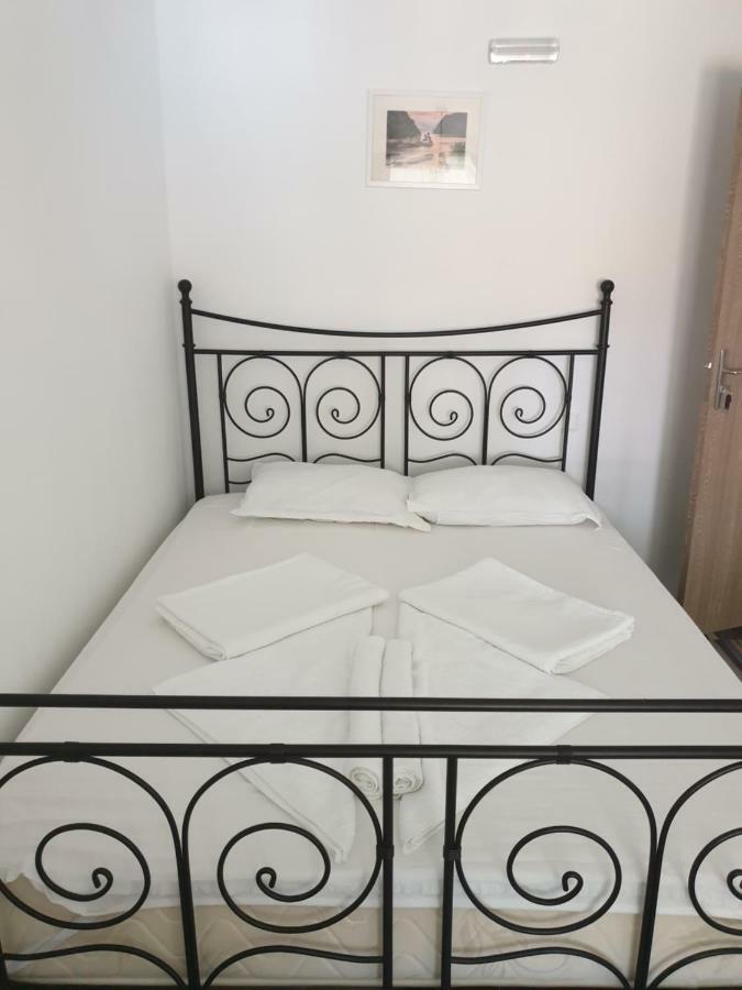 Casa Sky Apartment Orsova Bagian luar foto